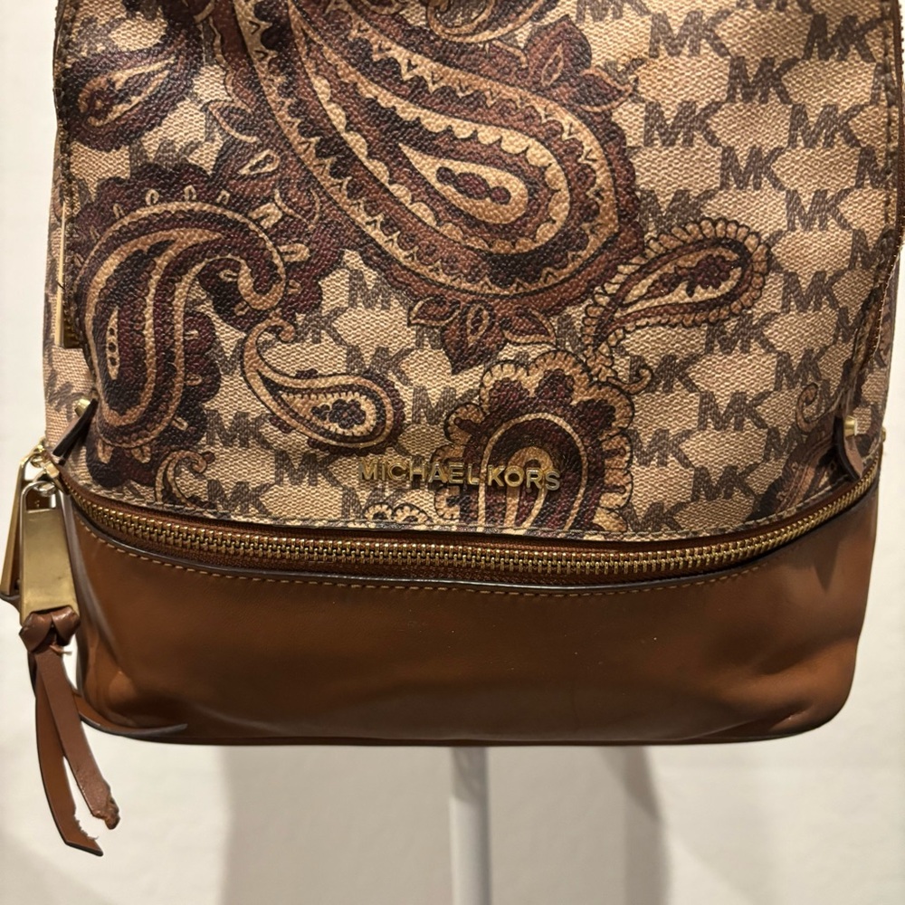 Michael Kors paisley printed canvas and leather backpack - Picture 4 of 14